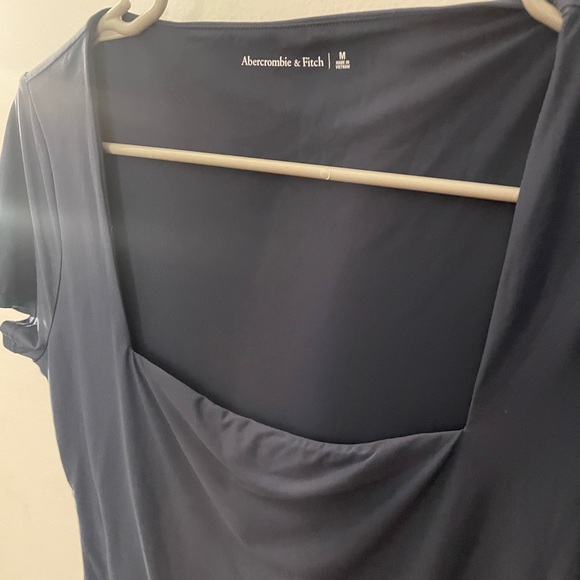 Abercrombie Soft Matte Seamless Square Neck Top in Medium - Picture 3 of 6